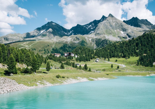 Motorreizen naar Oostenrijk? Ontdek de Alpen op twee wielen!